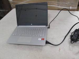 hp 14 laptop athlon 3050u 4gb can n...