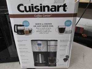 cuisinart coffee center powers on o...