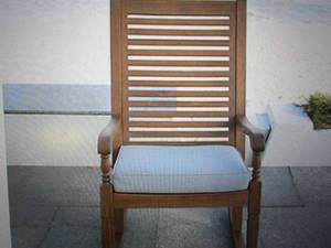 nantucket rocking chair needs assem...