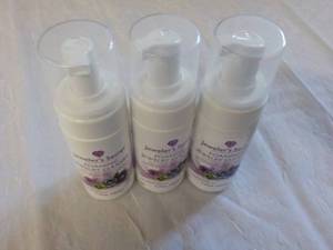 lot 29 image: 3 Bottles Jewelers Secret Foaming ...