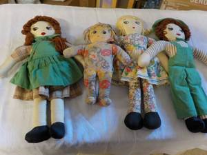 lot 91 image: 4 Handmade Vintage Dolls...