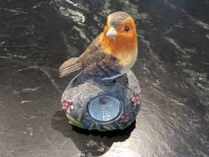 lot 108 image: Robin Solar Spot Light...