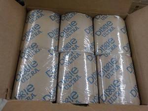 lot 10 image: Case of 5 - 500 per Pack Interfold ...