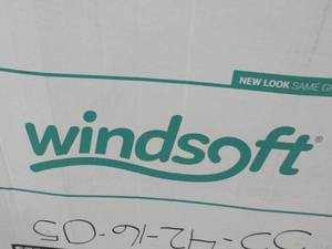 lot 12 image: Case of Windsoft 12 Rolls Jumbo 2 P...