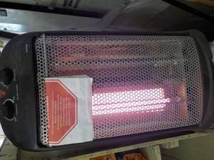 lot 176 image: Heater- partially works...