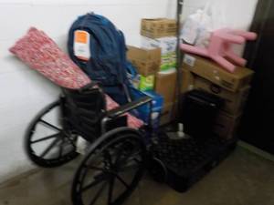 lot 271 image: Corner Lot of Unclaimed Merchandise...