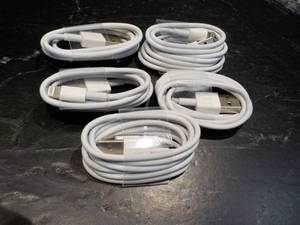 lot 138 image: 5 Lightening Charging Cables for ip...