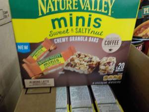 lot 291 image: 1 Case 5 Boxes Nature Valley Minis ...