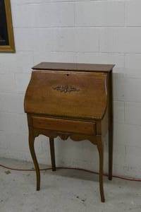 Secretariats Oak desk 41 high x 15 deep (29 extended) x 24 wide