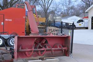 lot 3 image: Forage King Meteor snow thrower