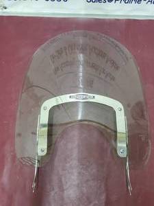 lot 22 image: Harley Davidson windshield