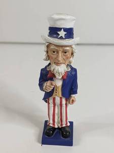 lot 11 image: Forever Collectible Limited Edition Uncle Sam Bobblehead