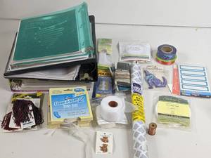 lot 15 image: Awesome Crafts Sewing Starter Set