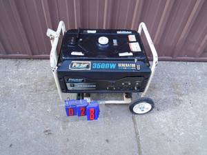 3500 watt gas generator with wheels & handle kit. Tested & works. As shown.