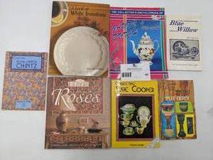 lot 40 image: 7 Rare Vintage Collectible Pottery and Ceramics Books