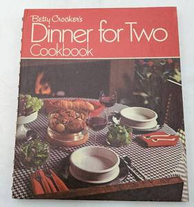 lot 69 image: 11 Piece Collection of Fun Vintage Cook Books and Magazines from 1967-2004