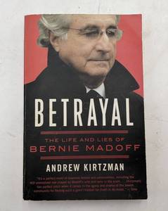 lot 103 image: 5 Books That Make You Think-The Power of Intention, Men Are From Mars, Women Are From Venus, A Writers Reference, The Return of The Divine Sophia- Betrayal The Life and Lies of Bernie Madoff
