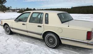 1990 Lincoln Towncar