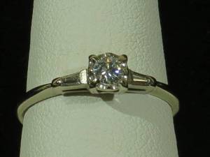 14 Karat White Gold Diamond Engagement Ring