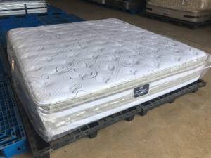 Brand New Serta Perfect Sleeper Hillspark Super Pillowtop Plush King Mattress