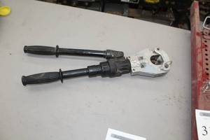 lot 29 image: Crimp Tool