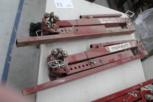 lot 32 image: Lot of (2) Southwire Maxis Jax Reel Stands