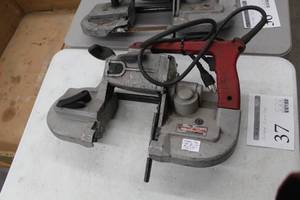 lot 37 image: Milwaukee Heavy Duty Bandsaw 6230
