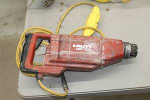 lot 41 image: Hilti Hammerdrill DD100