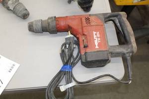 lot 47 image: Hilti TE 25 Hammerdrill