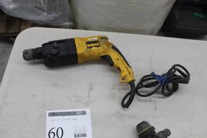lot 60 image: DeWalt 34 SDS Rotary Hammer Hammerdrill DW563