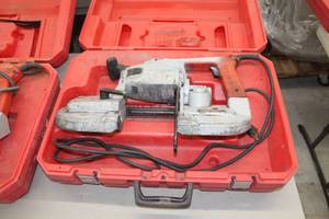 lot 102 image: Milwaukee Heavy Duty Band Saw 6230, Plastic Case