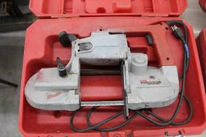lot 103 image: Milwaukee Heavy Duty Band Saw 6230, Plastic Case