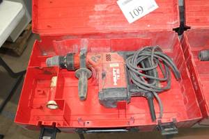 lot 109 image: Hilti TE 25 Hammerdrill, Plastic Case