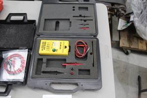 lot 122 image: AcousticalOptical ACDC Ballast Gas Lamp Tester, Case