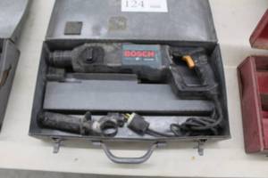 lot 124 image: Bosch Bulldog Hammerdrill 11224VSR, Metal Case