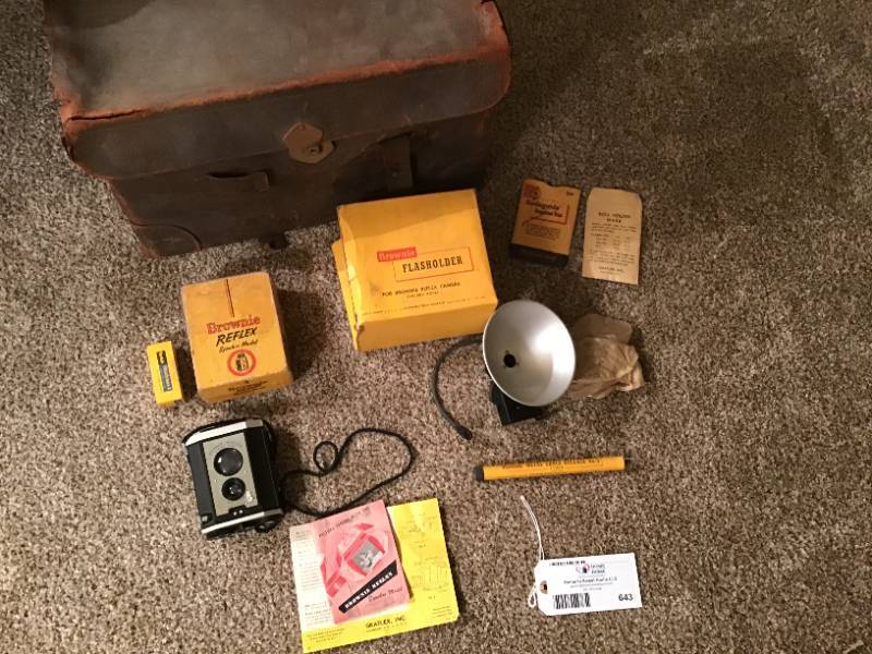 lot 643 image: Brownie Reflex Synchro Model Camera and Brownie Flasholder within Antique Camera Case