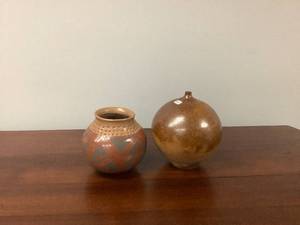 lot 42 image: Hand-made Pottery Vases, 2 pieces