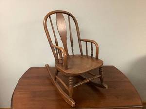 lot 51 image: Baby Rocking Chair