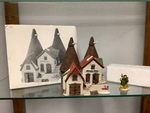 lot 70 image: Dept 56, Set #8 Bishop Oasts House