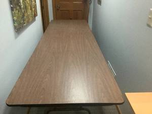 lot 131 image: 6 Foot Banquet Table