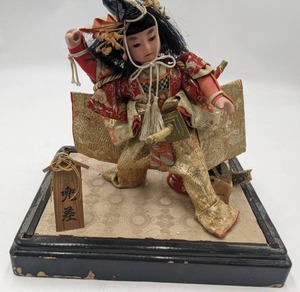 lot 108 image: Japanese Kabuto Doll