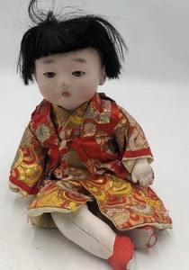 lot 109 image: Vintage Chubby Ichimatsu Gofun Japanese Porcelain Glass Eyes Baby Doll