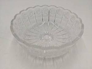lot 61 image: Vintage European Cut Crystal Bowl Star Patterned