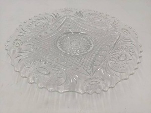 lot 46 image: Vintage Cut Crystal Depression Glass Dish