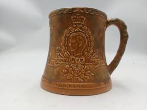 lot 120 image: King Edward VII Coronation 1937 Mottled Pottery Mug