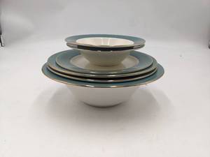 lot 114 image: Homer Laughlin Co. & Lifetime China Co. Cameo FruitBerry Bowl Plate Set