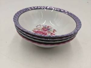 lot 76 image: 4 Beautiful Vintage Floral China Bowls