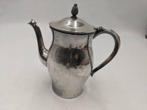 lot 94 image: WM Rodgers and Son Paul Revere Silver Plate Tea Pot