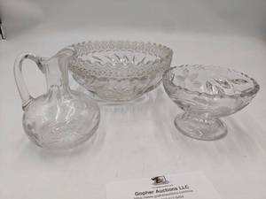 lot 03 image: Gorgeous 3 Piece Vintage Cut Crystal Collection