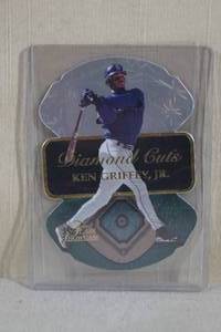 lot 8 image: 1997 Flair Showcase Ken Griffey Jr Diamond Cuts Die Cut #5